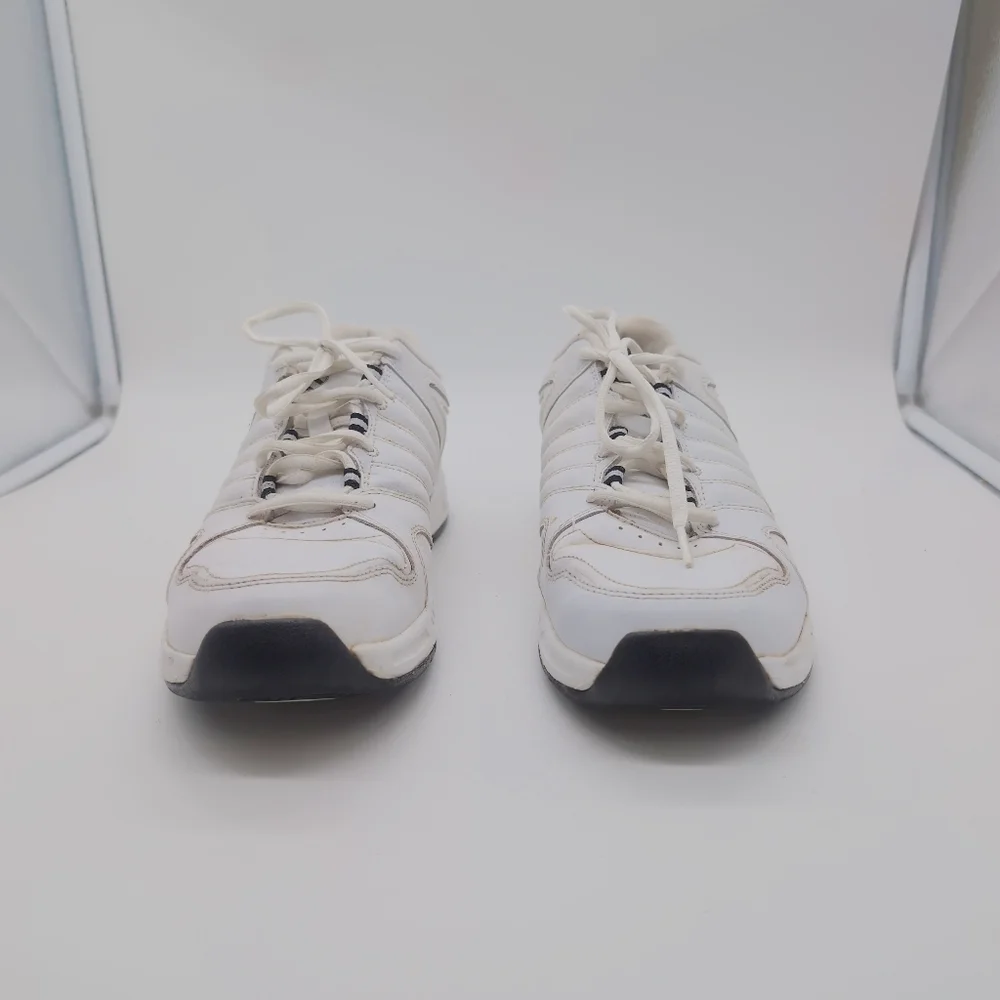 K Swiss Sz 10 02476125 LOW White Men's Athletic Sneakers